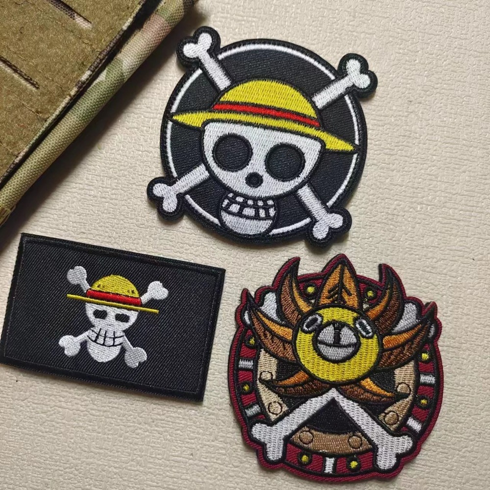 Velcro Sew On - One Piece Badg Cartoon sleeve patch