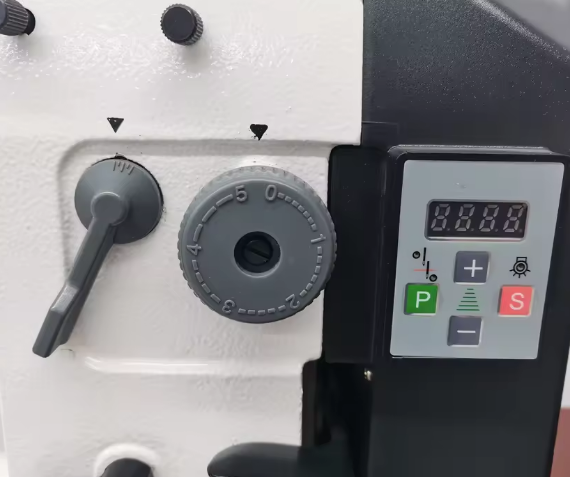 20U53D New Industrial Zig-Zag  - Sewing Zigzag review and price